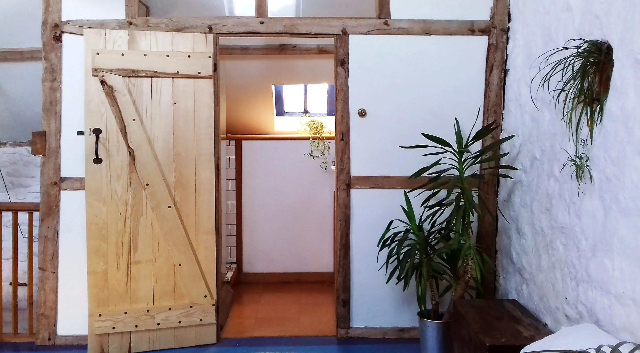 bothy bathroom.jpg